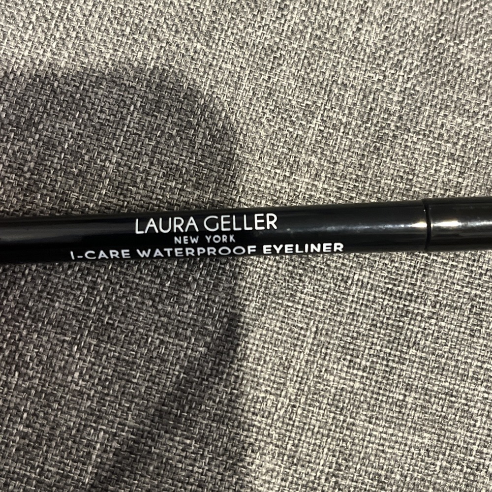 Laura Geller I-Care Waterproof Eye Liner - EGGPLANT - 0.01 oz 0.35 g NWOB READ